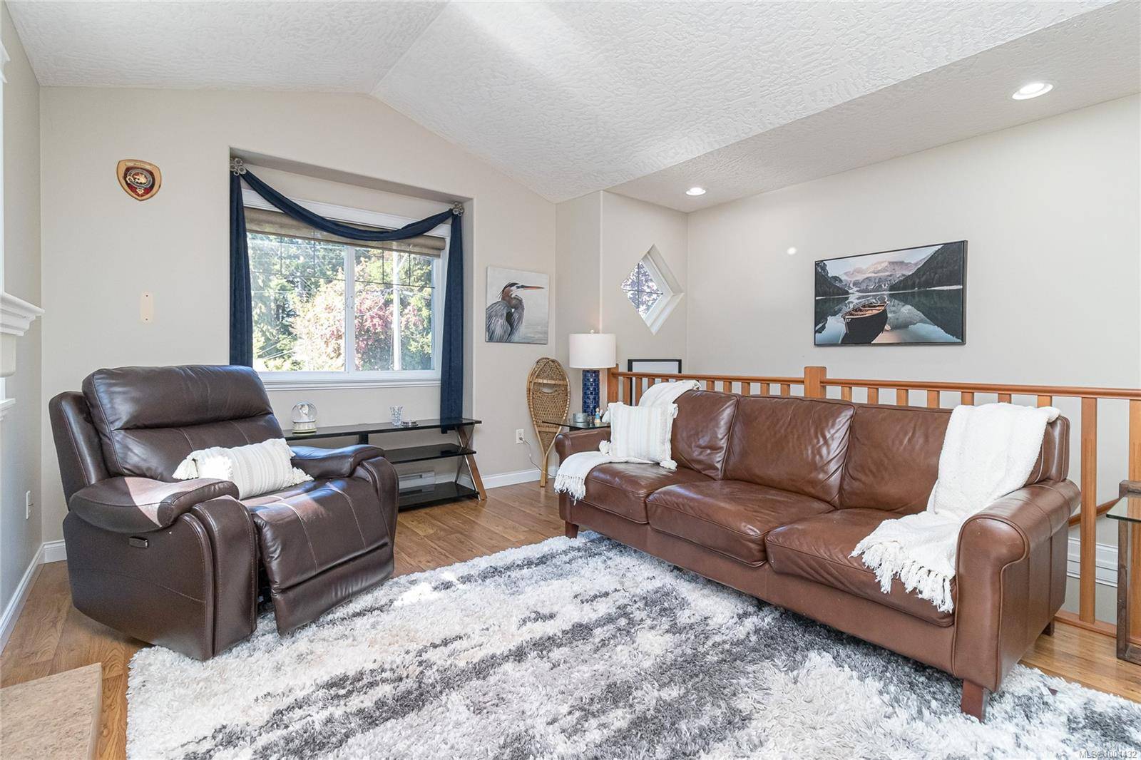 Langford, BC V9B 2R5,662 Fairway Ave
