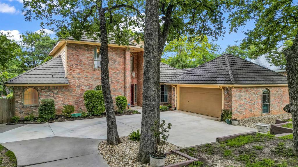 Azle, TX 76020,120 Oak Hollow Court S