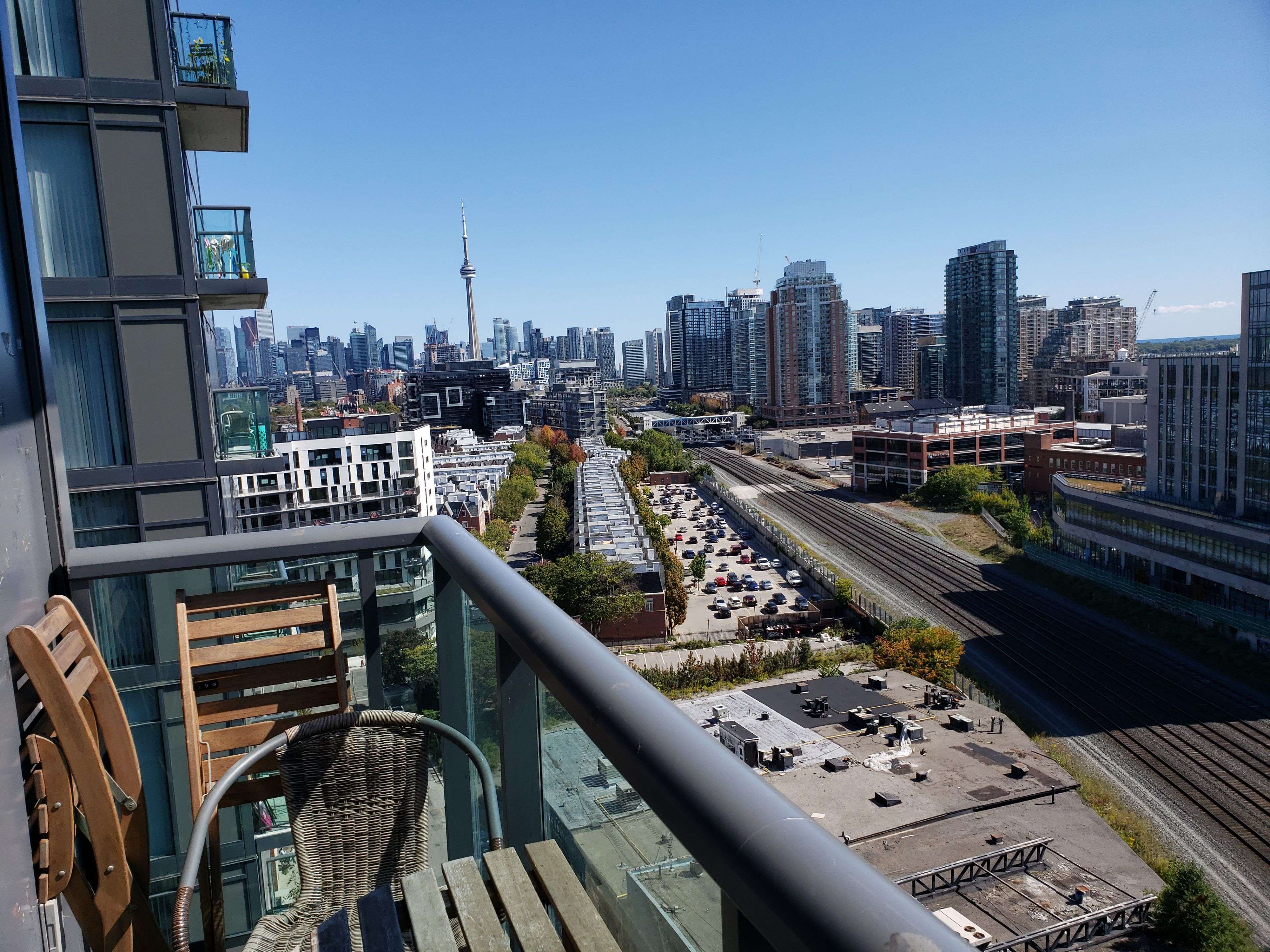 Toronto C01, ON M6J 0C7,36 Lisgar ST #1709W