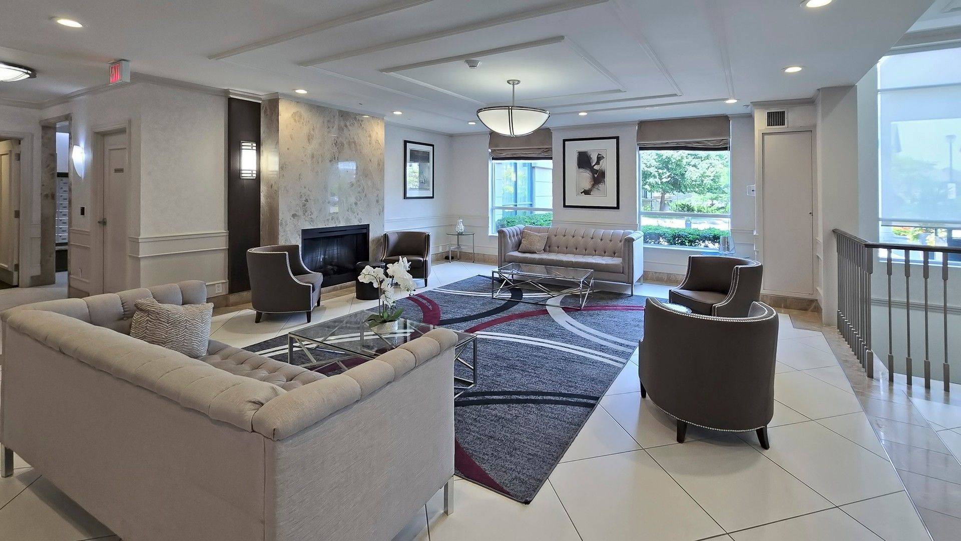 Vaughan, ON L4J 0G6,30 North Park RD #302