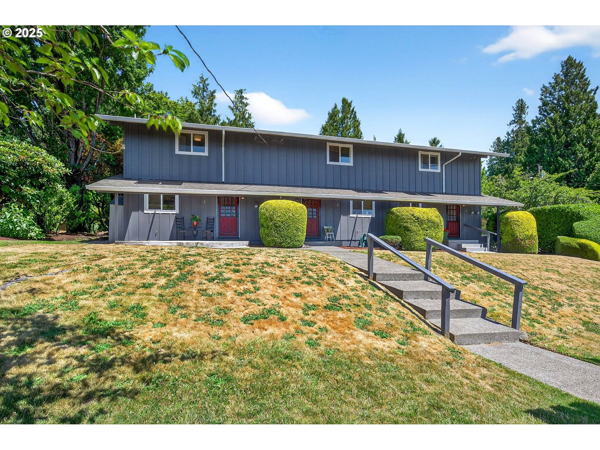 Portland, OR 97239,1411 SW DEWITT ST
