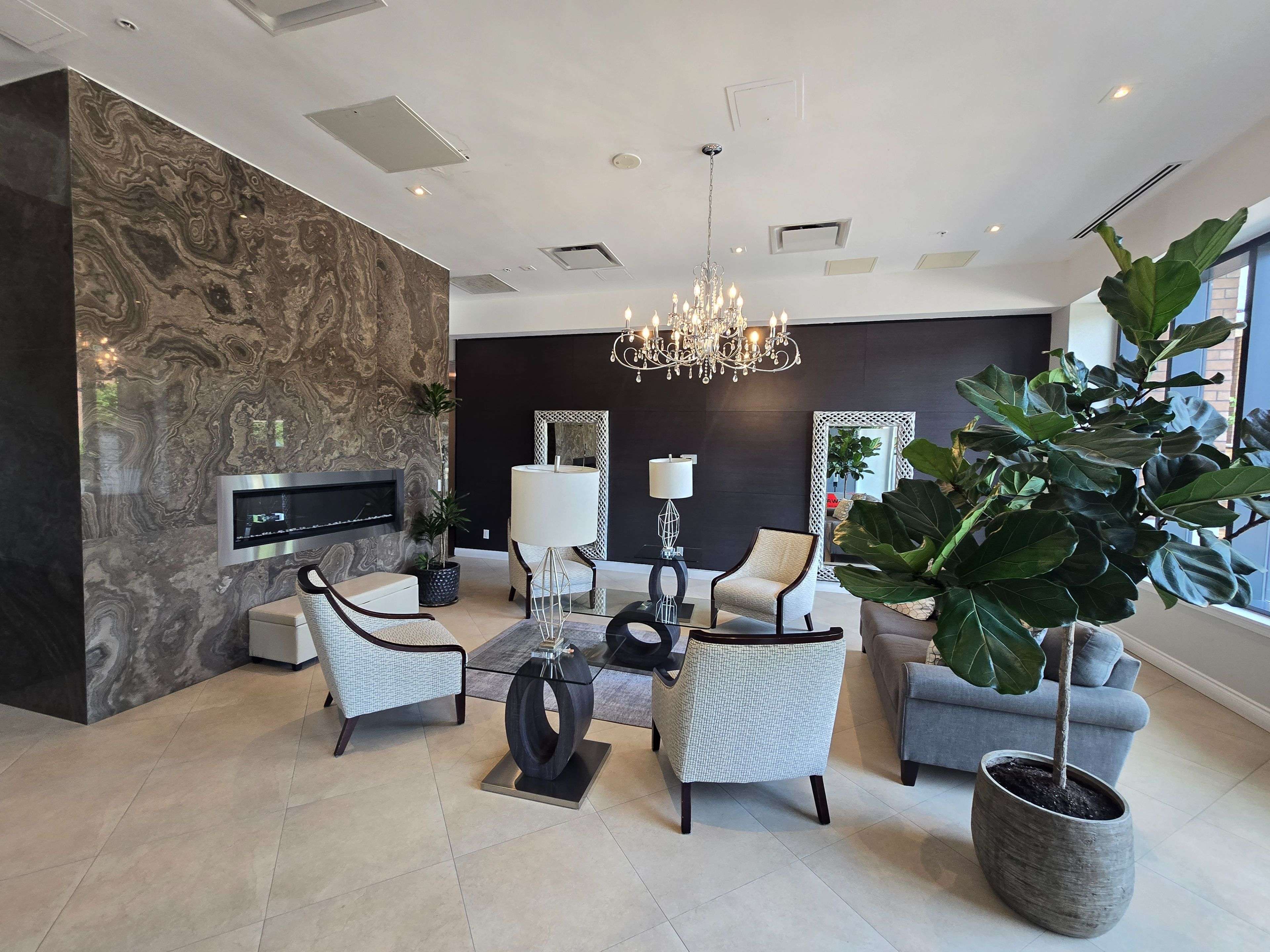 Richmond Hill, ON L4E 1G2,11611 Yonge ST #610