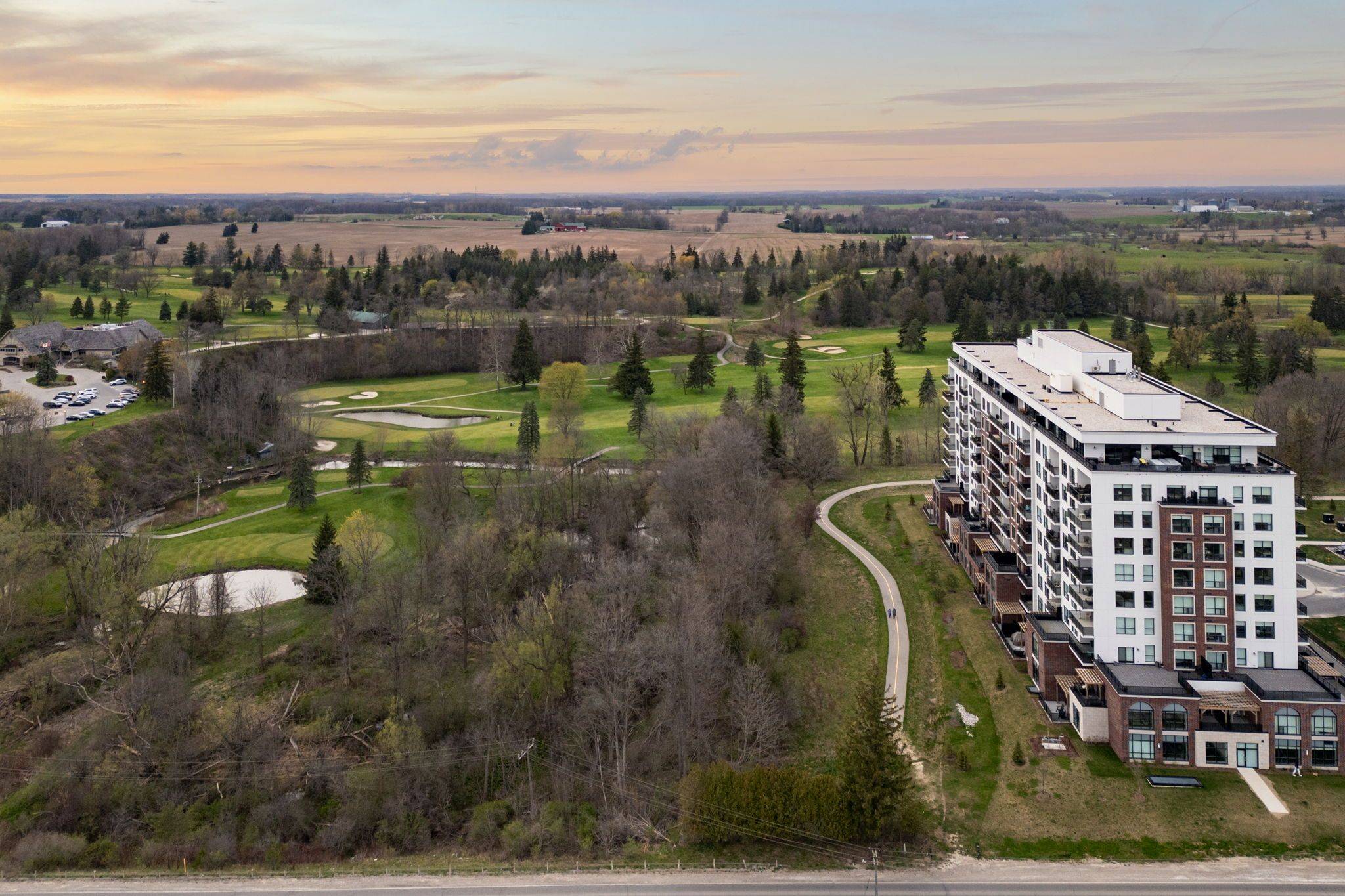London North, ON N6G 0Z2,460 Callaway RD #1001