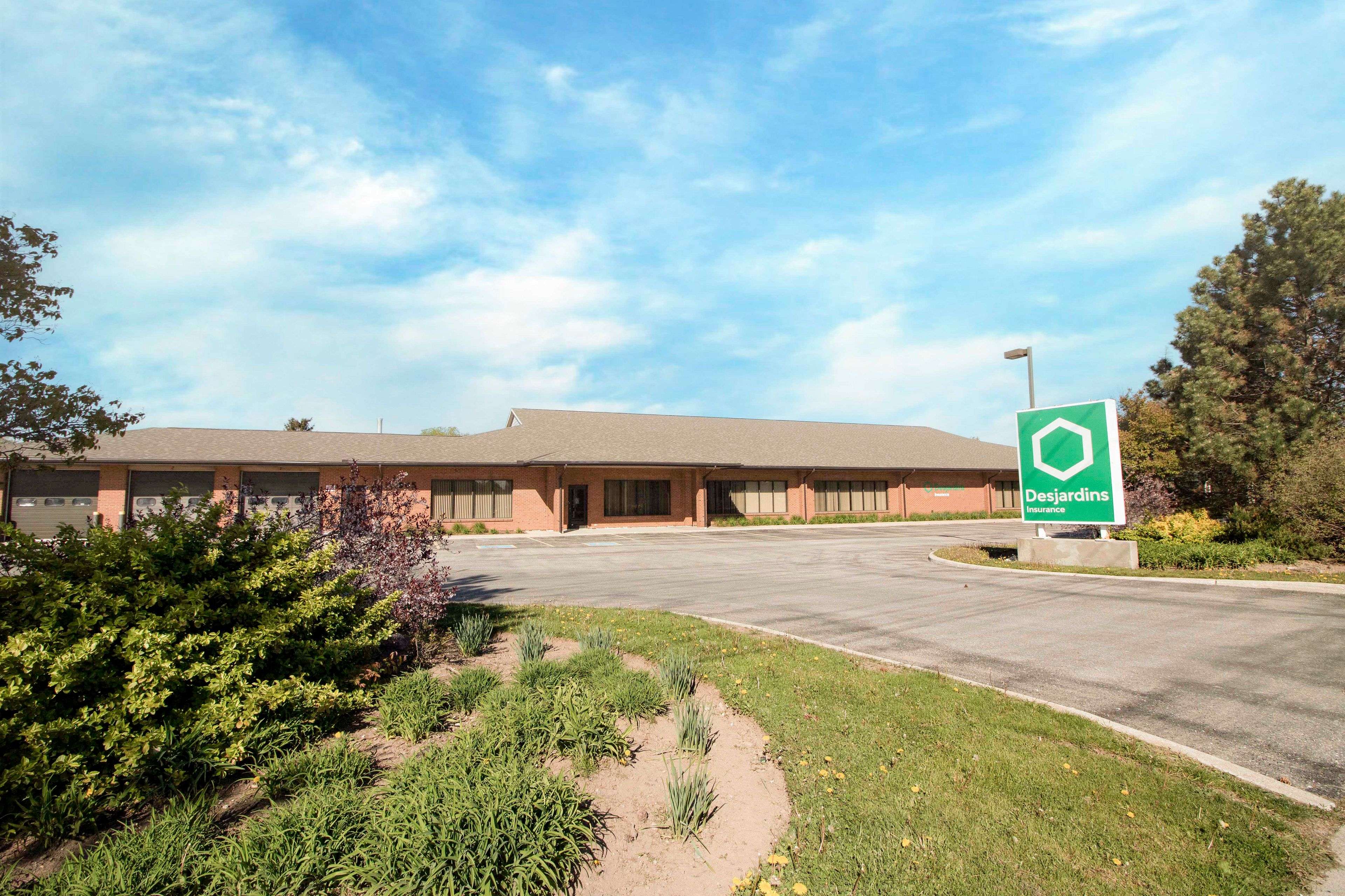 London South, ON N6E 3T9,965 Adelaide ST S