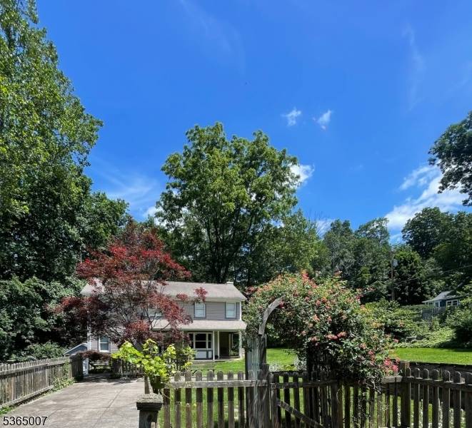 Hope Twp., NJ 07844,87 Ridgeway Ave.