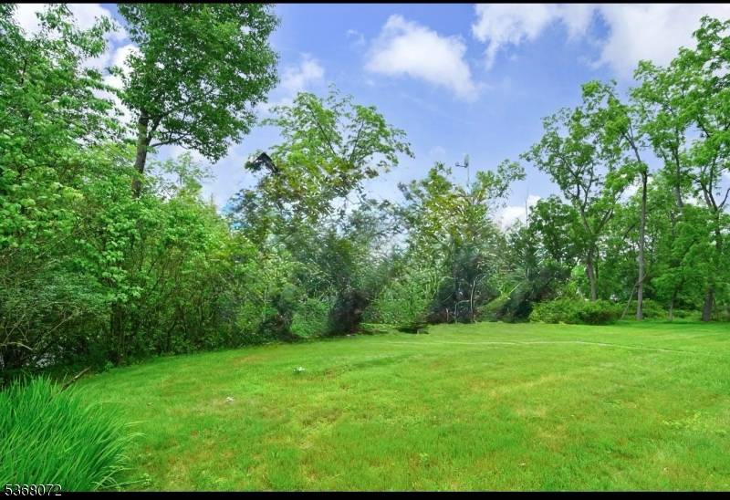 Livingston Twp., NJ 07039,54 W Hobart Gap Rd