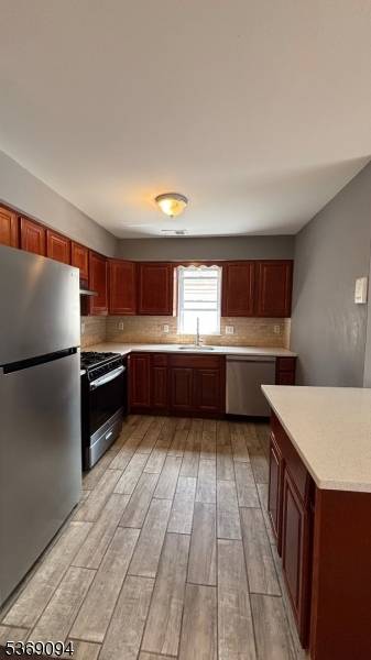 Newark City, NJ 07112,924 Bergen St