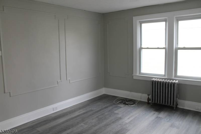Carteret Boro, NJ 07008,67 Edgar St #1