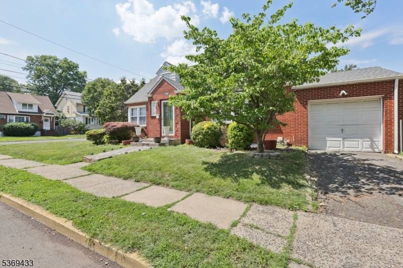 Roselle Boro, NJ 07203,703 Elm St