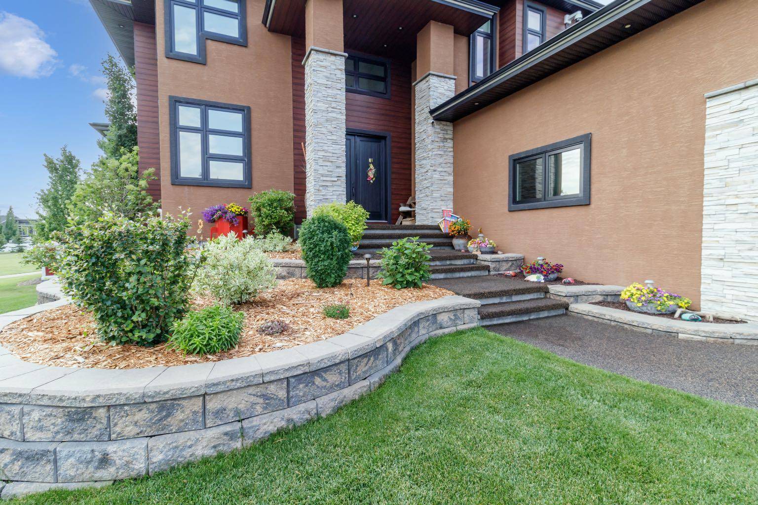 Red Deer, AB T4R 0R8,57 Lazaro Close
