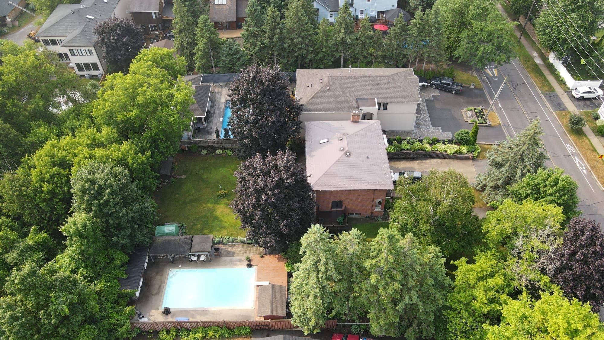 Pickering, ON L1V 1L5,1873 Woodview AVE