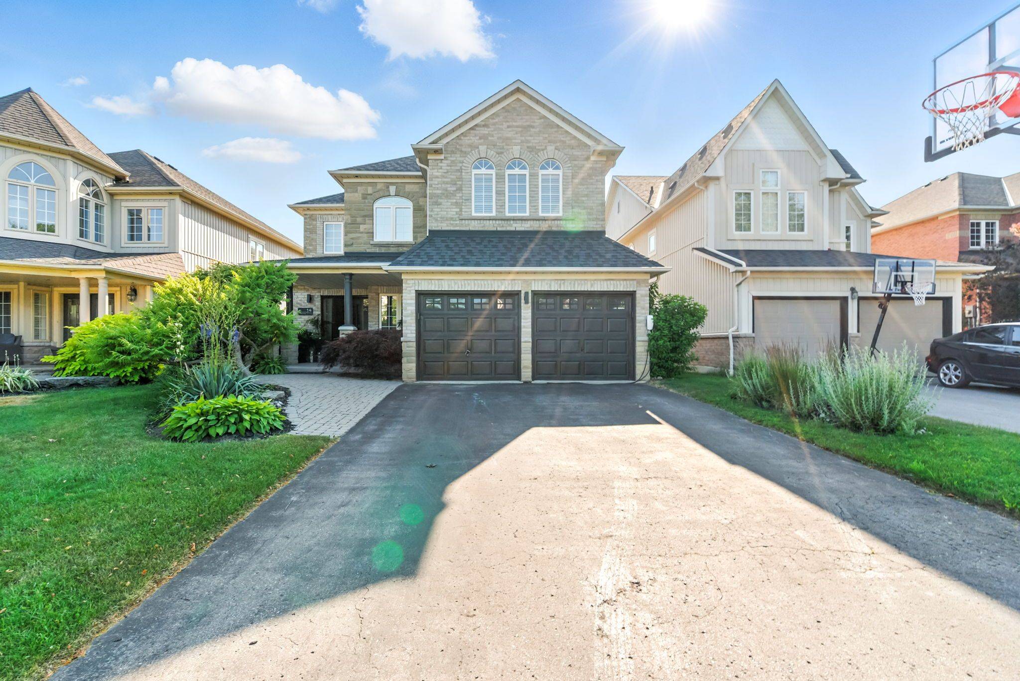 Whitby, ON L1P 1P5,14 Mackey DR