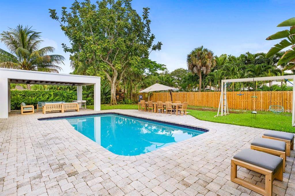 Boca Raton, FL 33486,941 SW 21st St
