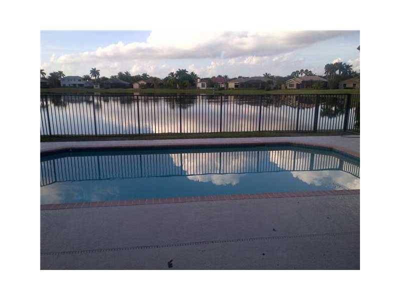 Weston, FL 33332,2653 OAKBROOK DR
