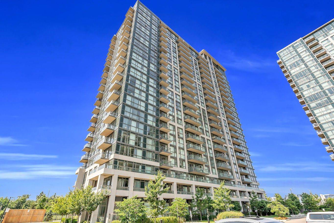 Mississauga, ON L5B 0G9,349 Rathburn RD W #1108