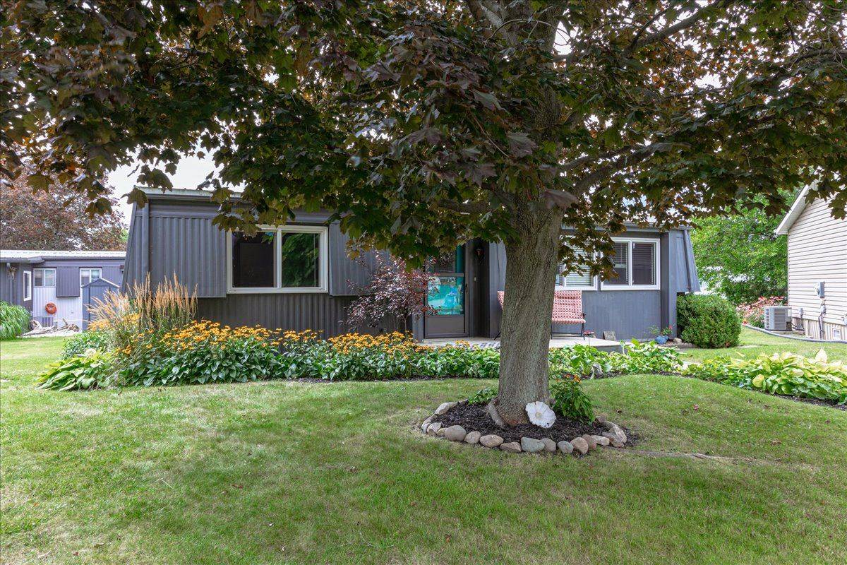 South Huron, ON N0M 1T0,244 SOUTHWIND CT