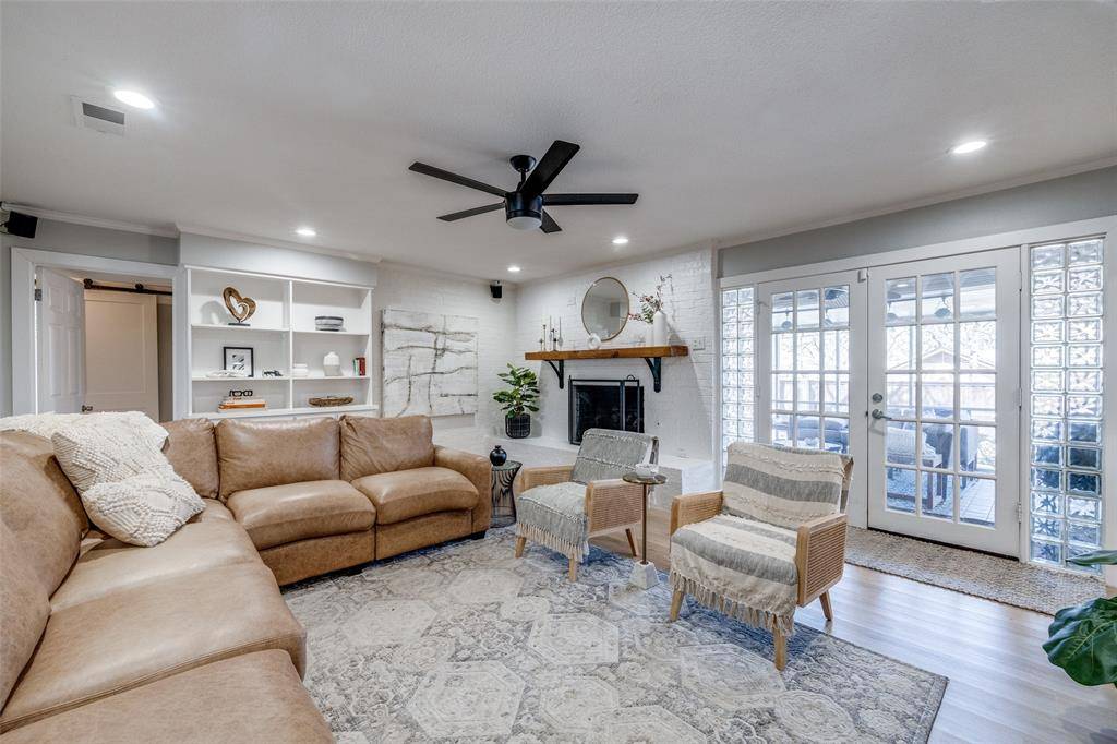 Arlington, TX 76012,2501 High Oak Drive