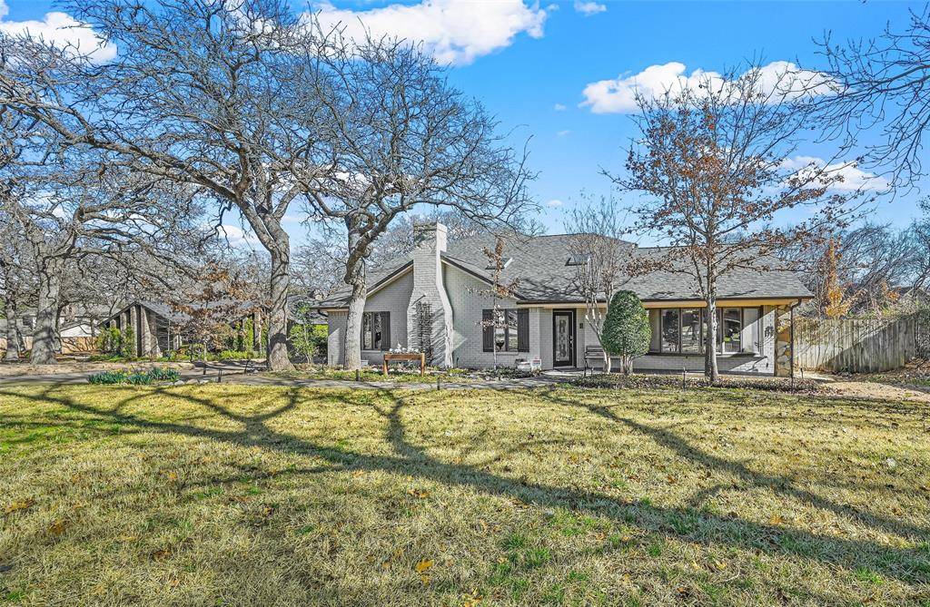 Trophy Club, TX 76262,9 Meadowbrook Lane