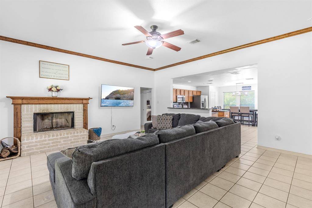 Point, TX 75472,555 Rs County Road 4510