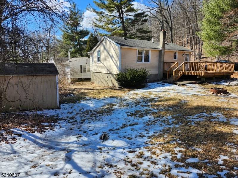 West Milford Twp., NJ 07480,30 Hemlock Ln