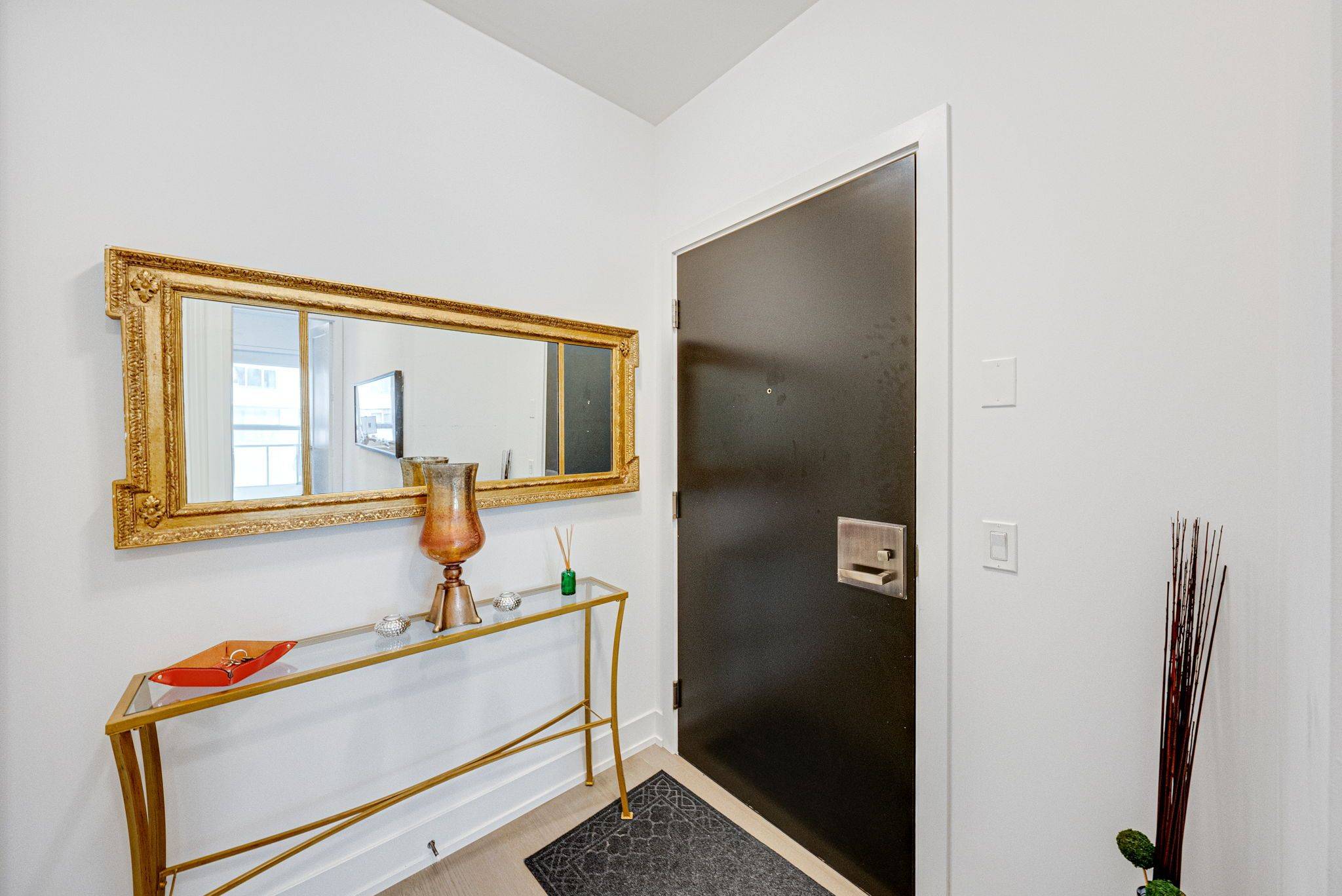 Toronto C10, ON M4S 0C3,11 Lillian ST #1704