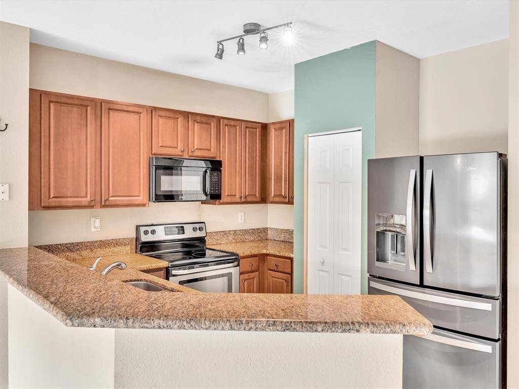 North Lauderdale, FL 33068,8108 SW 17th Ct #8108