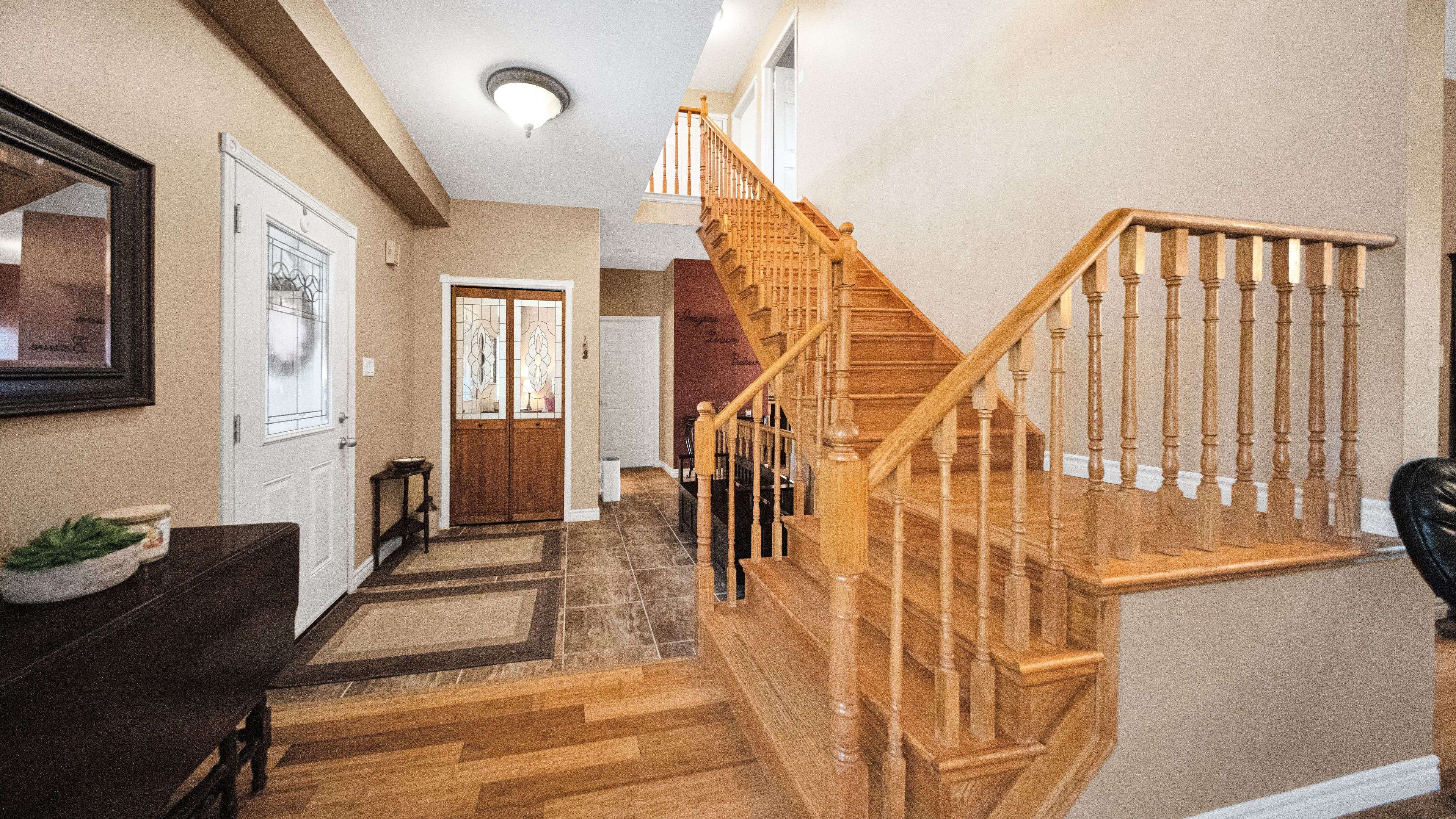 Shelburne, ON L0N 1S2,427 Olde Village LN