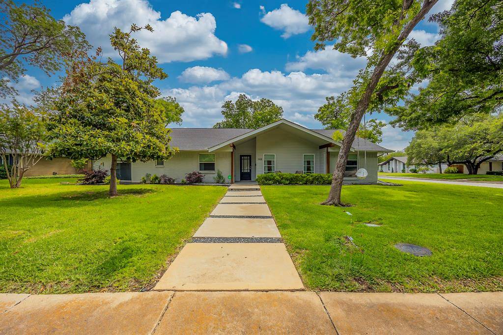 Dallas, TX 75229,3108 Whirlaway Road