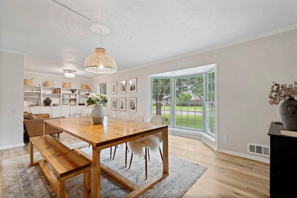 Dallas, TX 75240,13426 Mill Grove Lane