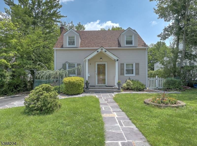West Orange Twp., NJ 07052,4 Pleasant Valley Way
