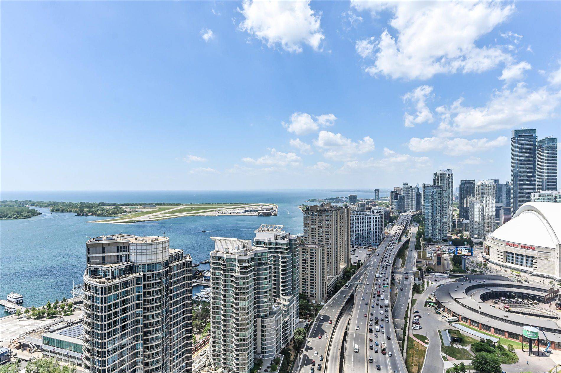 Toronto C01, ON M5J 2L9,10 York ST #3810