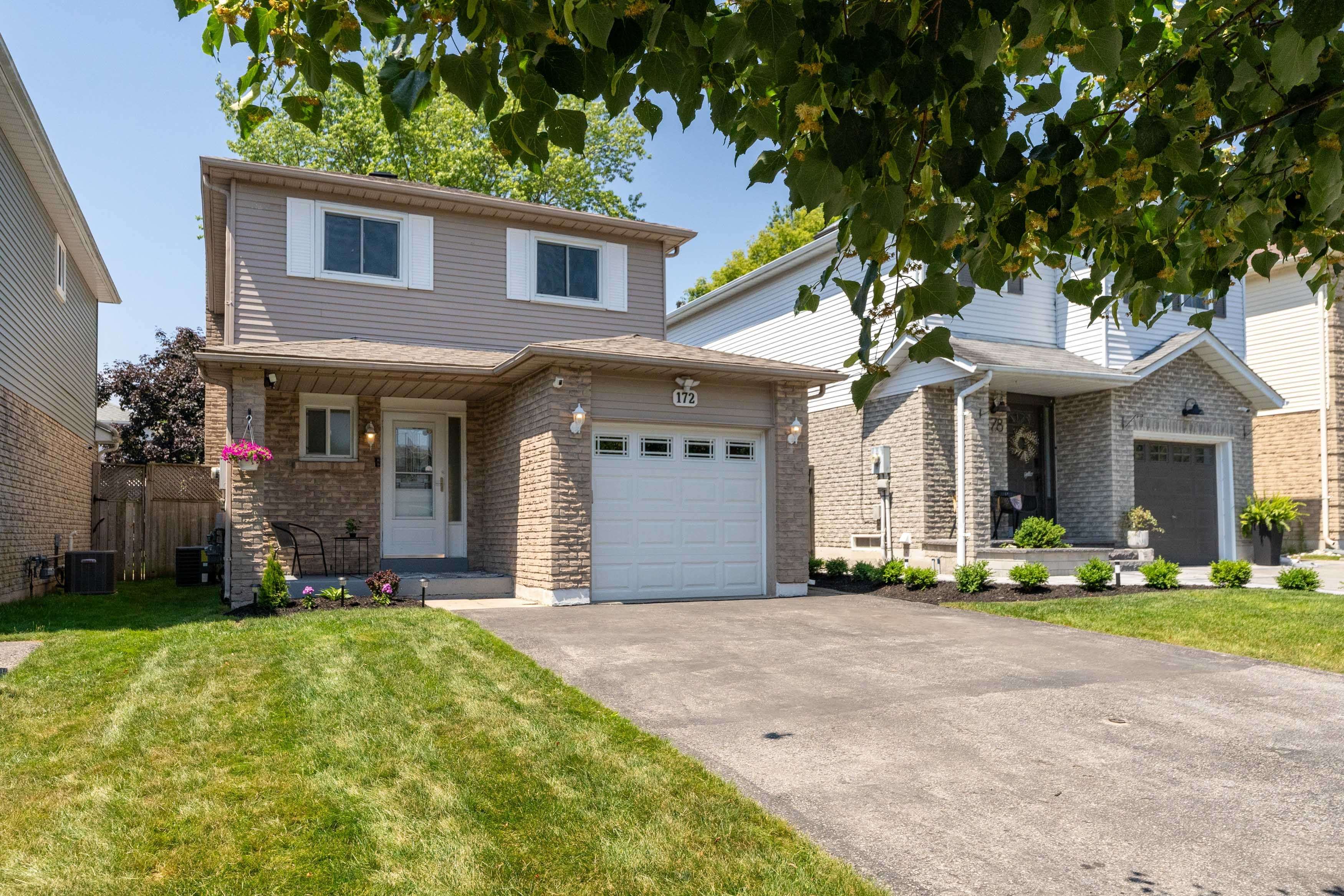 Oshawa, ON L1J 7Y2,172 Lichen CRES