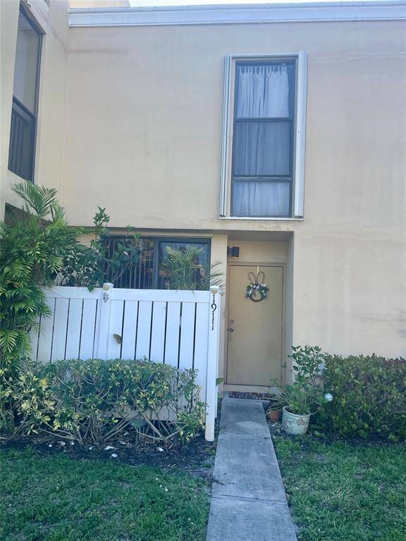 Davie, FL 33328,2931 SW 87th Ter #1911