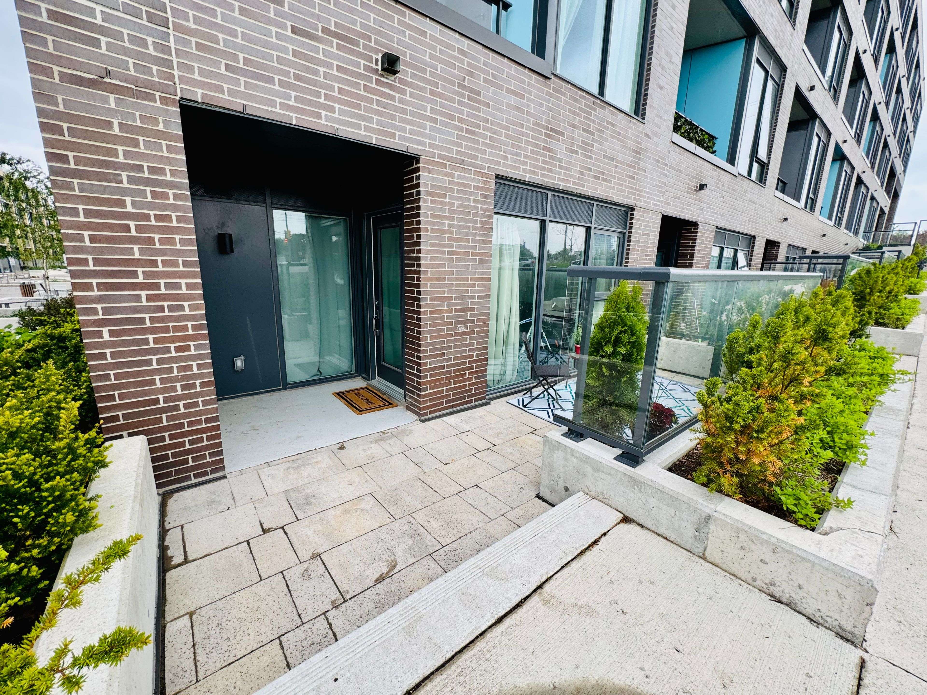 Newmarket, ON L3Y 0G7,185 Deerfield RD #018