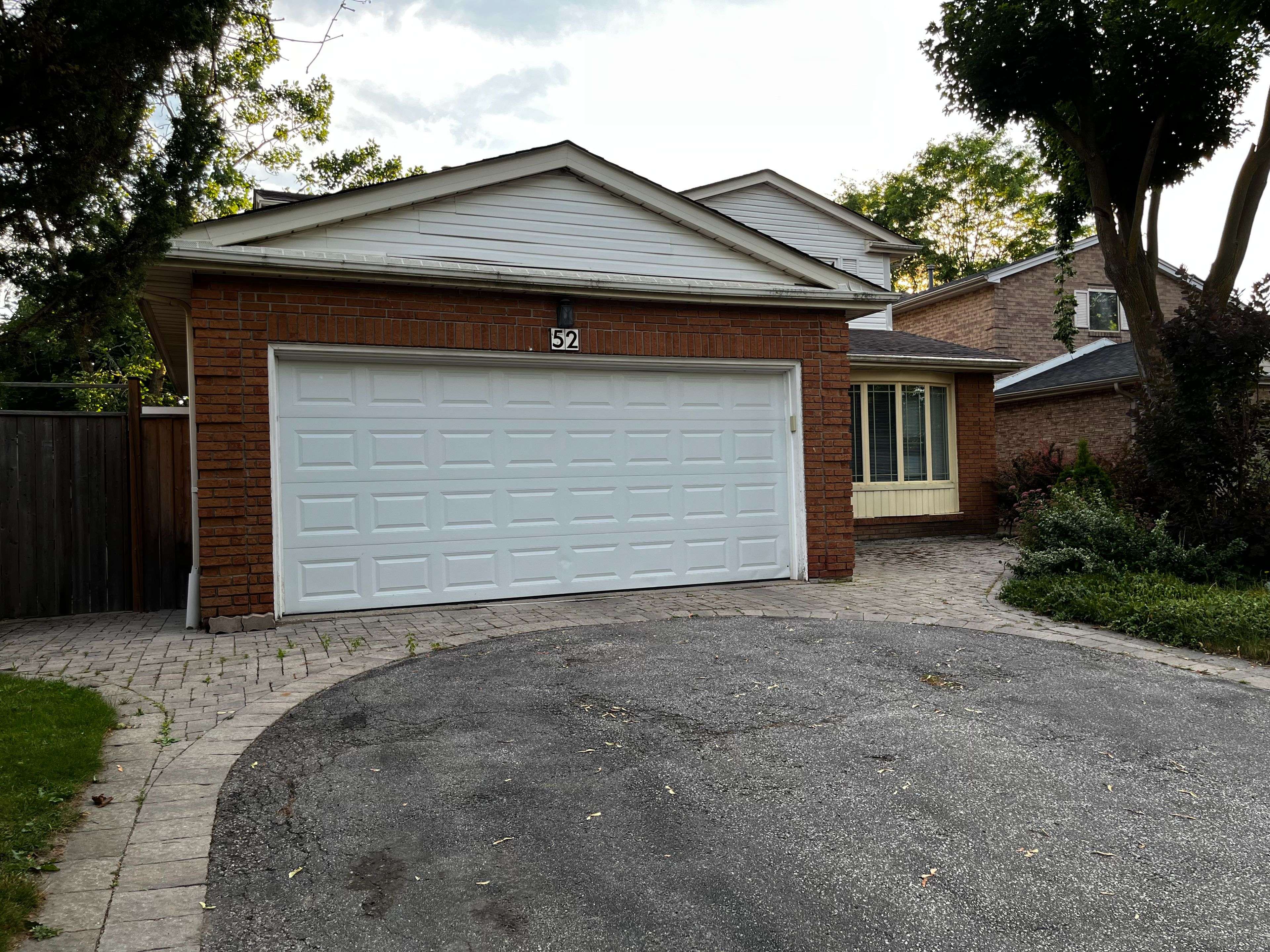 Markham, ON L3T 5E8,52 Breckonwood CRES