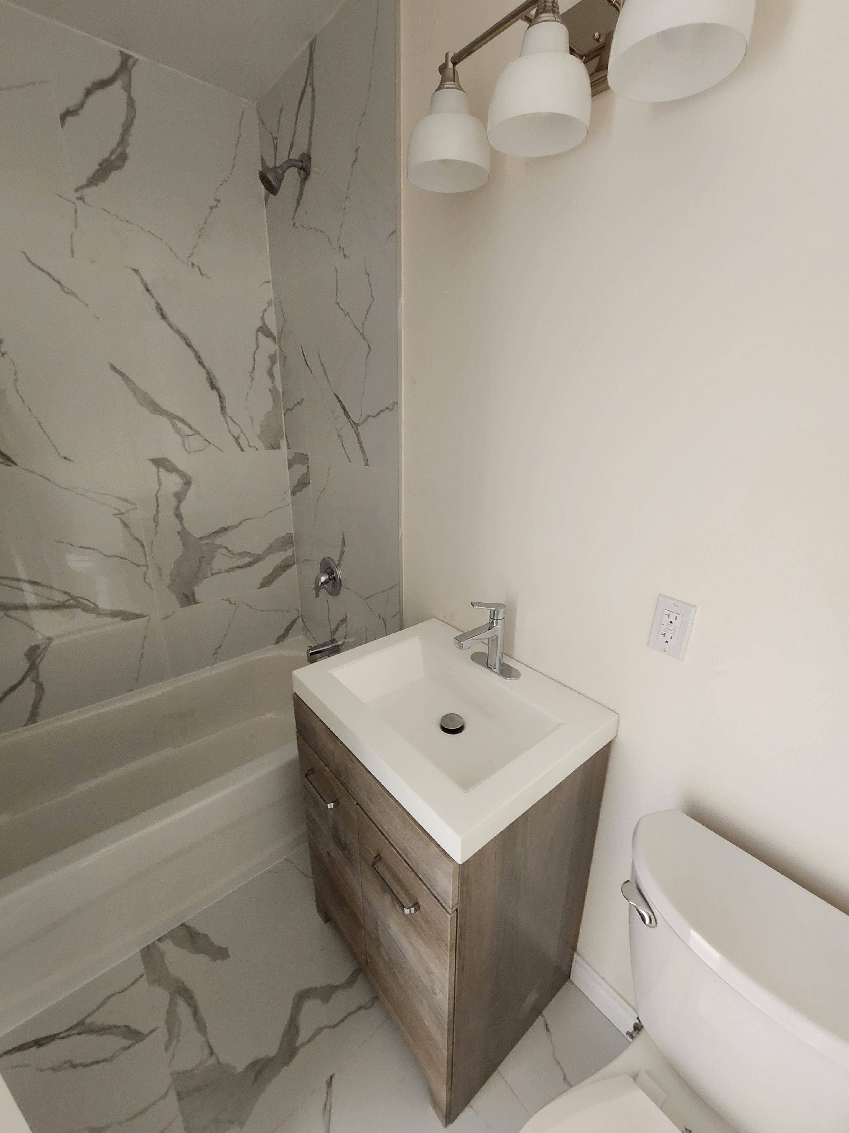 Uxbridge, ON L9P 1P2,5 Main ST S #8
