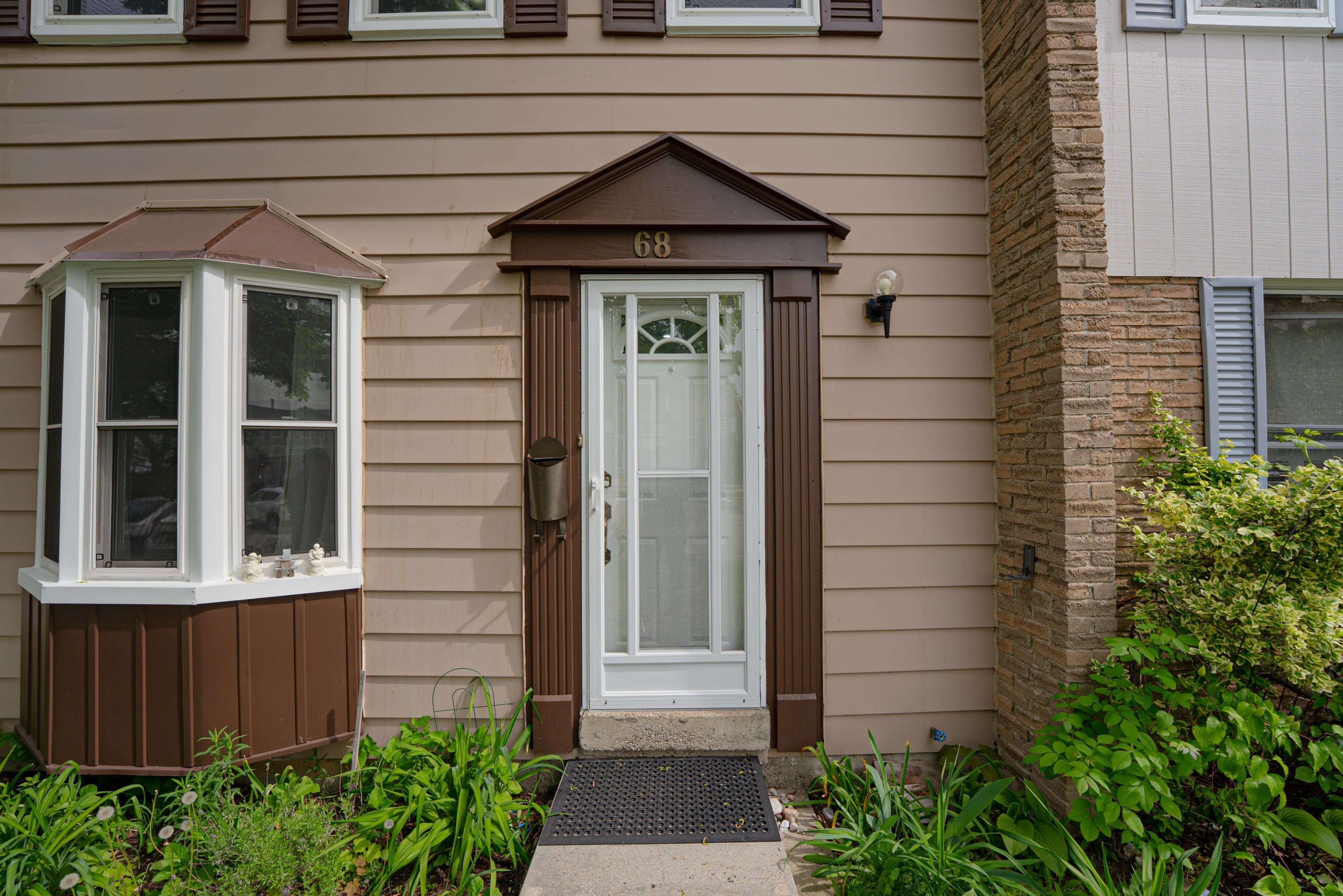 Brampton, ON L6S 3J5,1020 Central Park DR #68