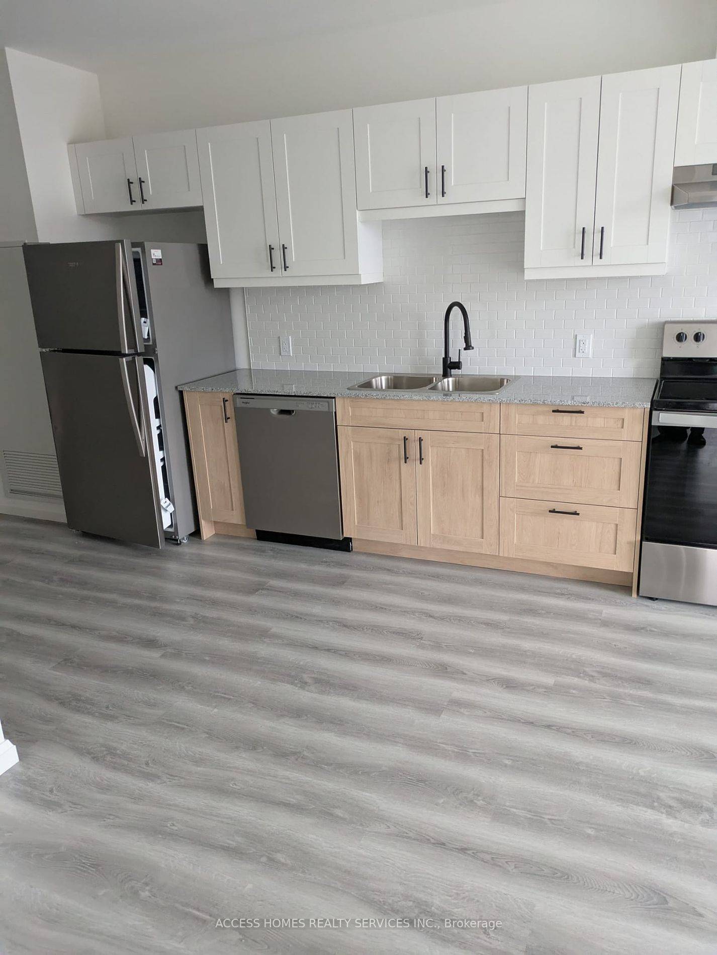 Guelph, ON N1K 0E3,191 Elmira RD S #PH12