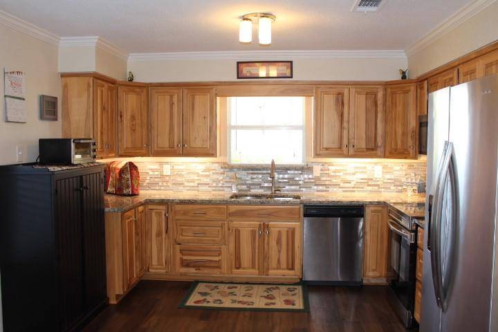 Kemp, TX 75143,15690 Hilltop Drive