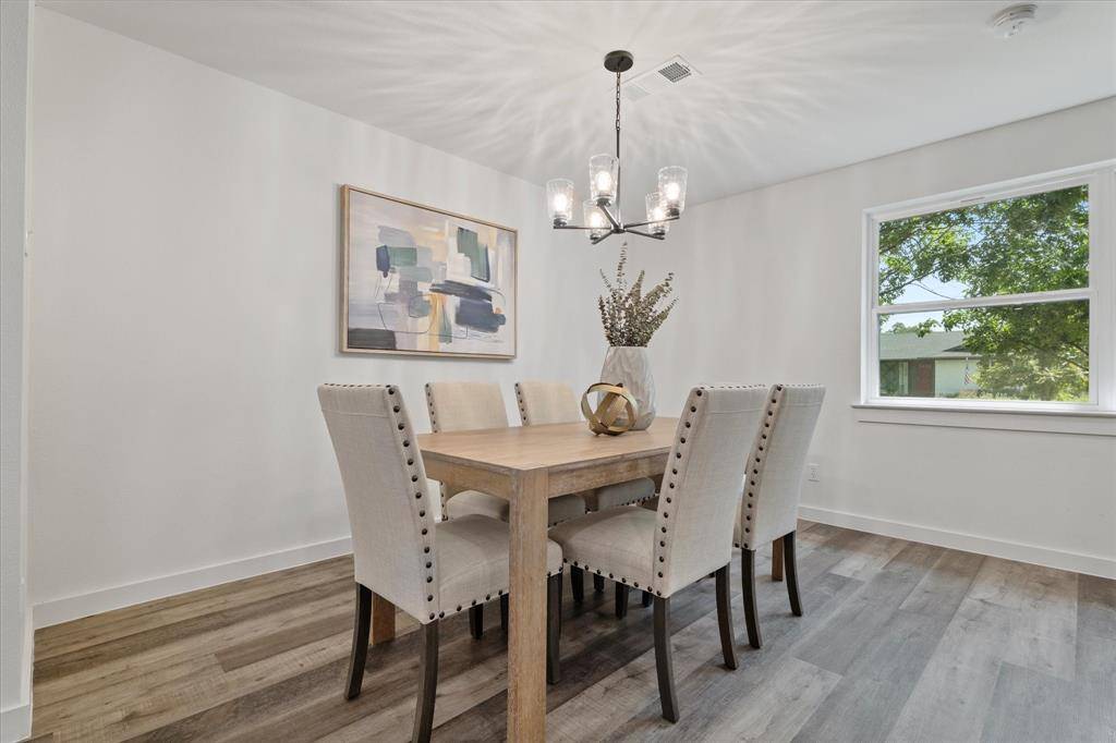 Dallas, TX 75228,5835 Sunnywood Drive