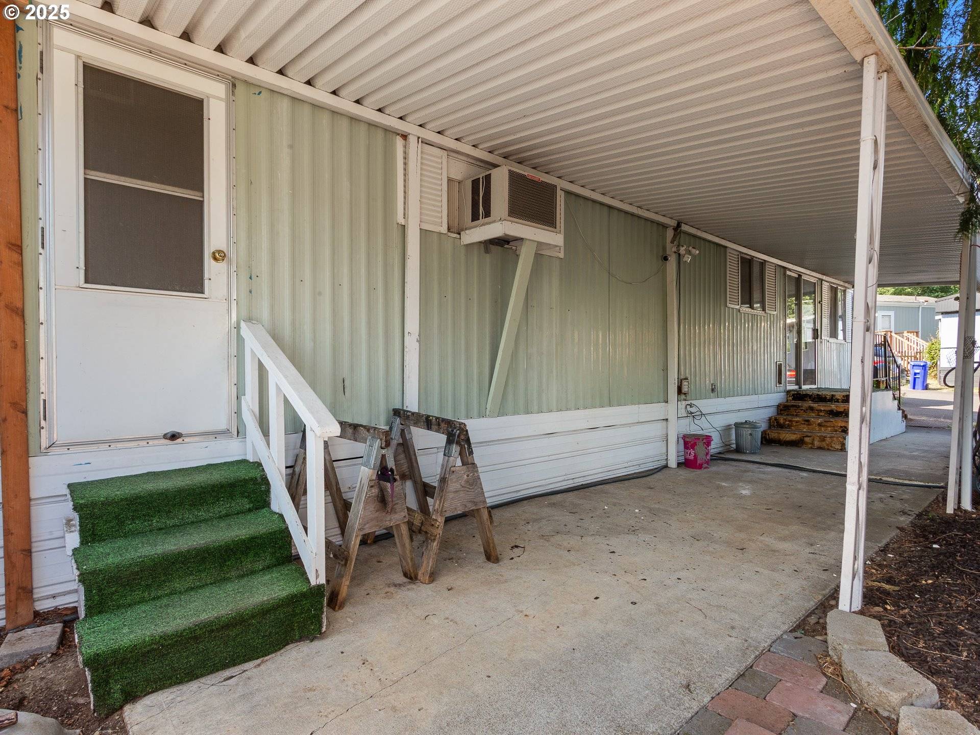 Oregon City, OR 97045,18830 HIGHWAY 99E #41