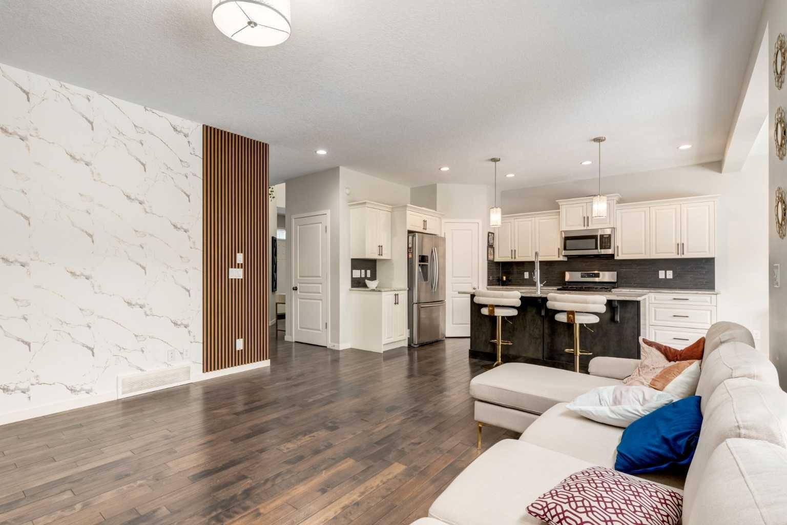 Calgary, AB T2Z 1E7,2087 Brightoncrest Common SE