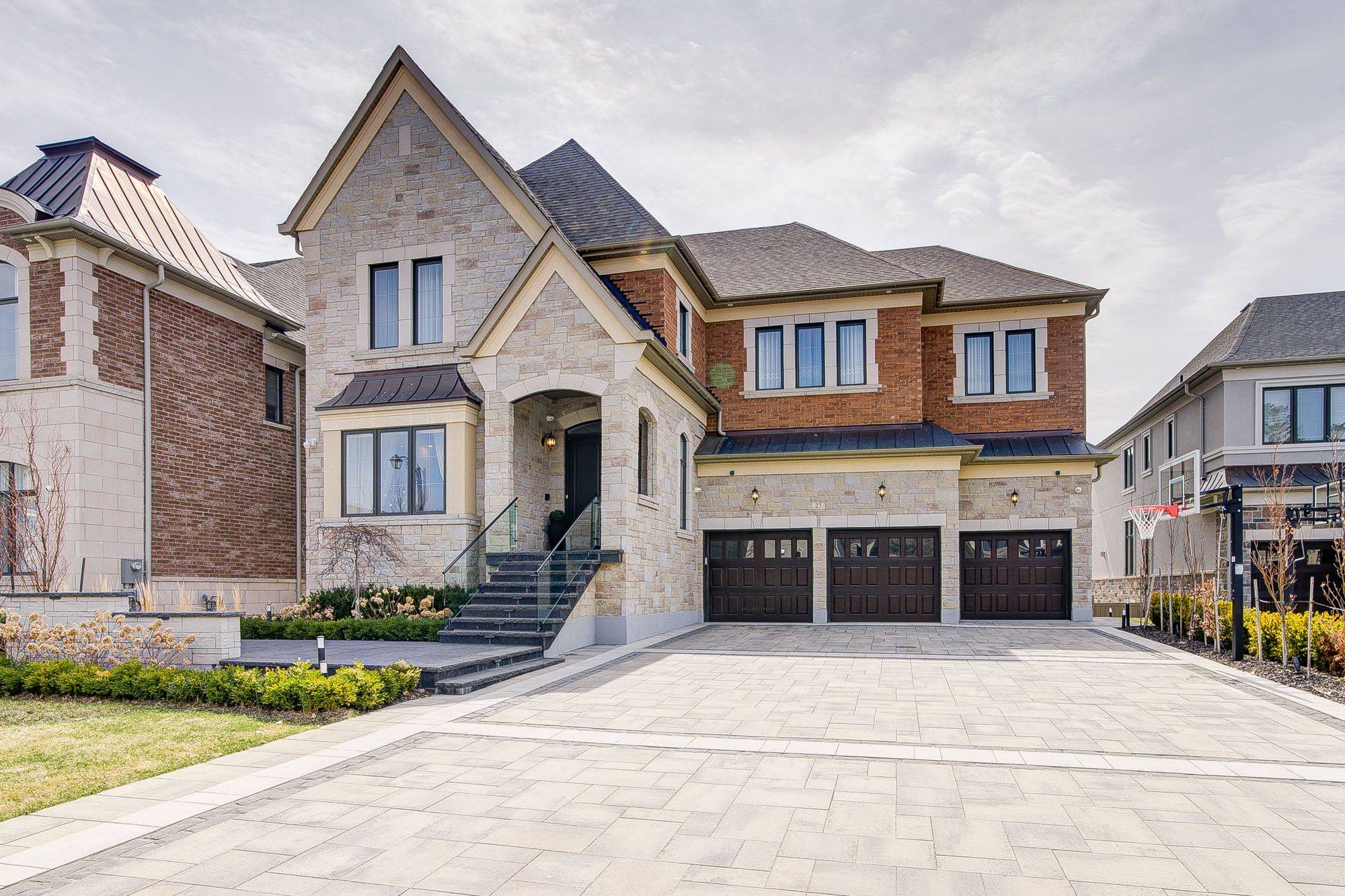 Vaughan, ON L6A 1S2,27 Little Celeste CT