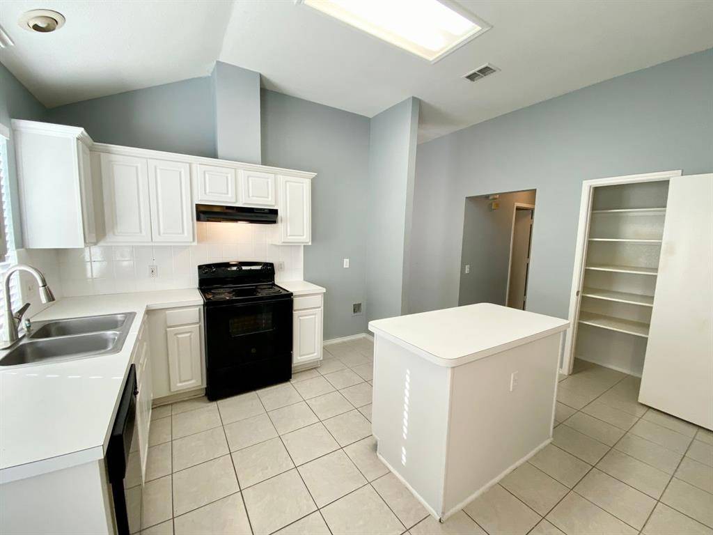 Arlington, TX 76017,5309 Rio Altos Drive