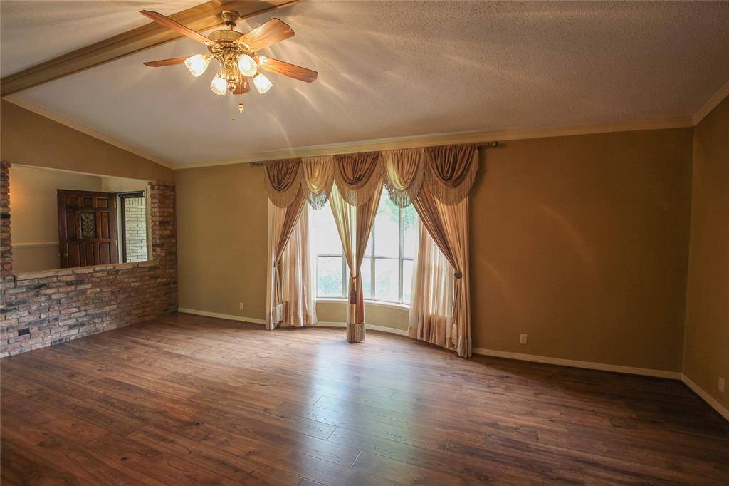 Gun Barrel City, TX 75156,107 Clover Drive