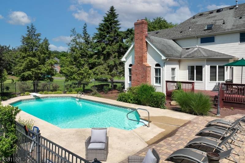 Hillsborough Twp., NJ 08844,27 Horseshoe Dr