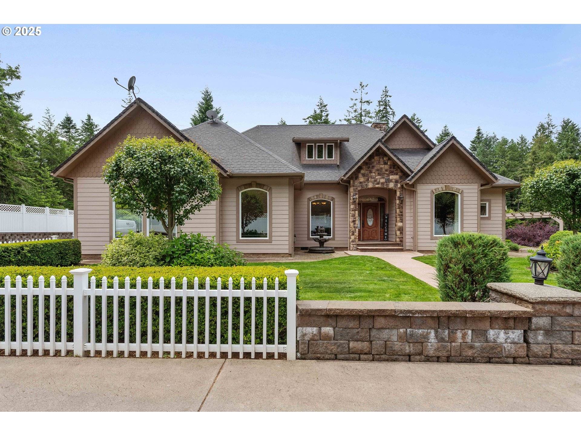 Coquille, OR 97423,54895 ROBINSON RD