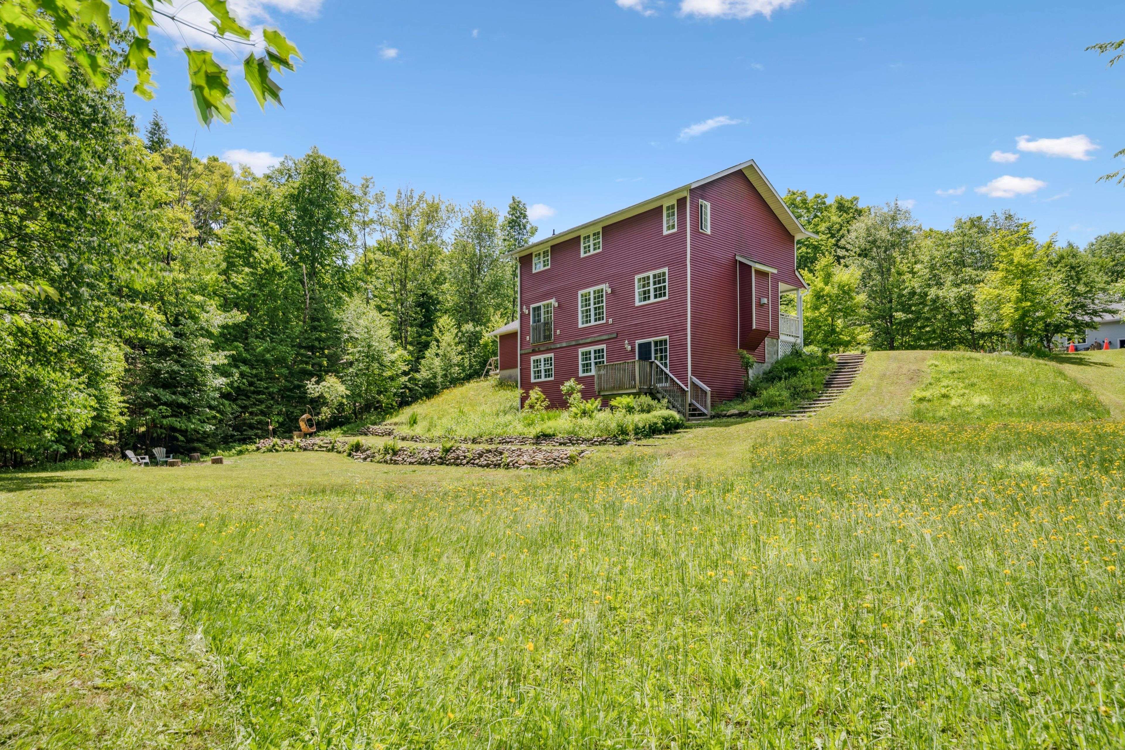 Huntsville, ON P0B 1L0,23 Northwoods DR