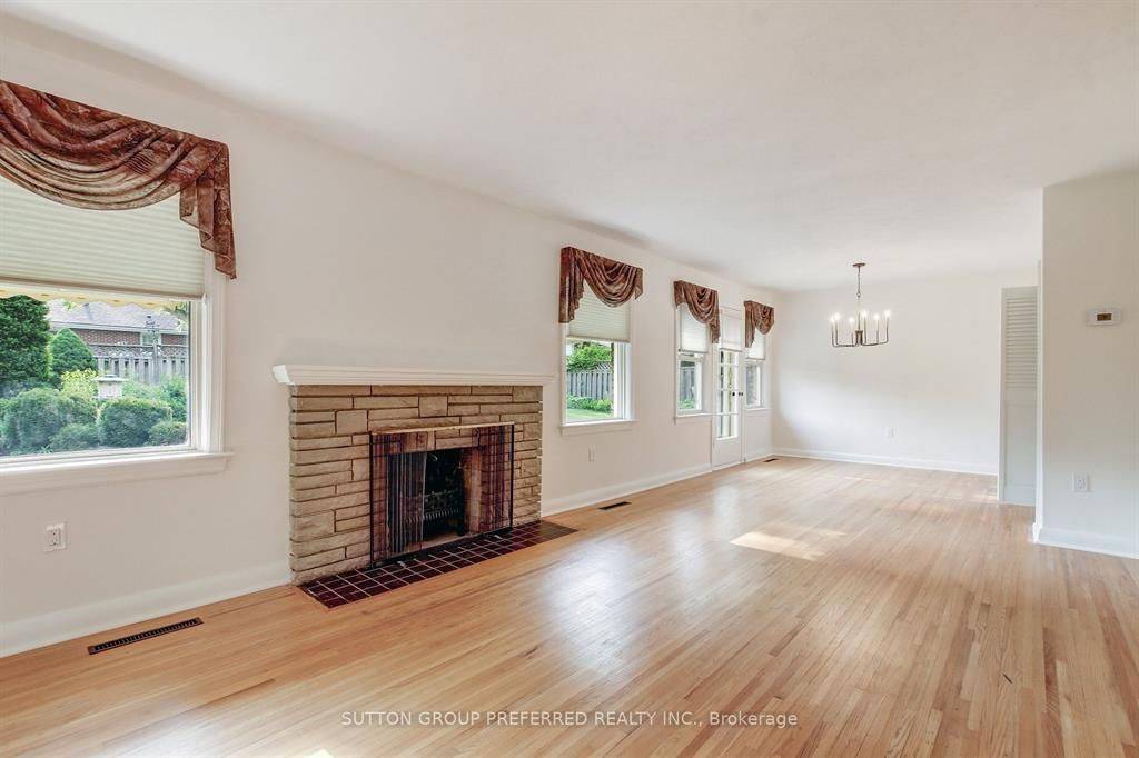 London South, ON N6K 2J5,388 Colville BLVD