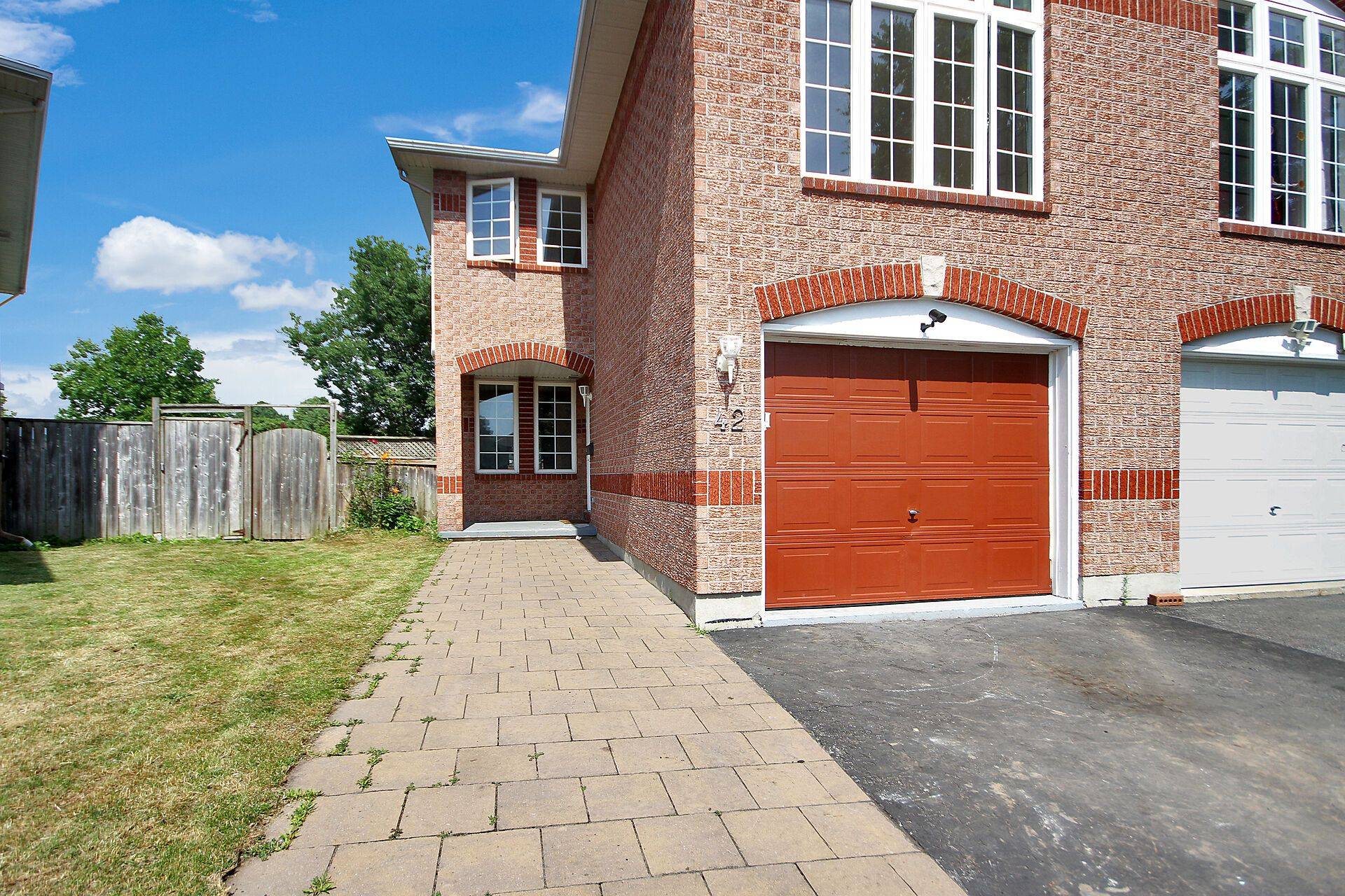 Britannia Heights - Queensway Terrace N And Area, ON K2B 1B2,42 Splinter CRES